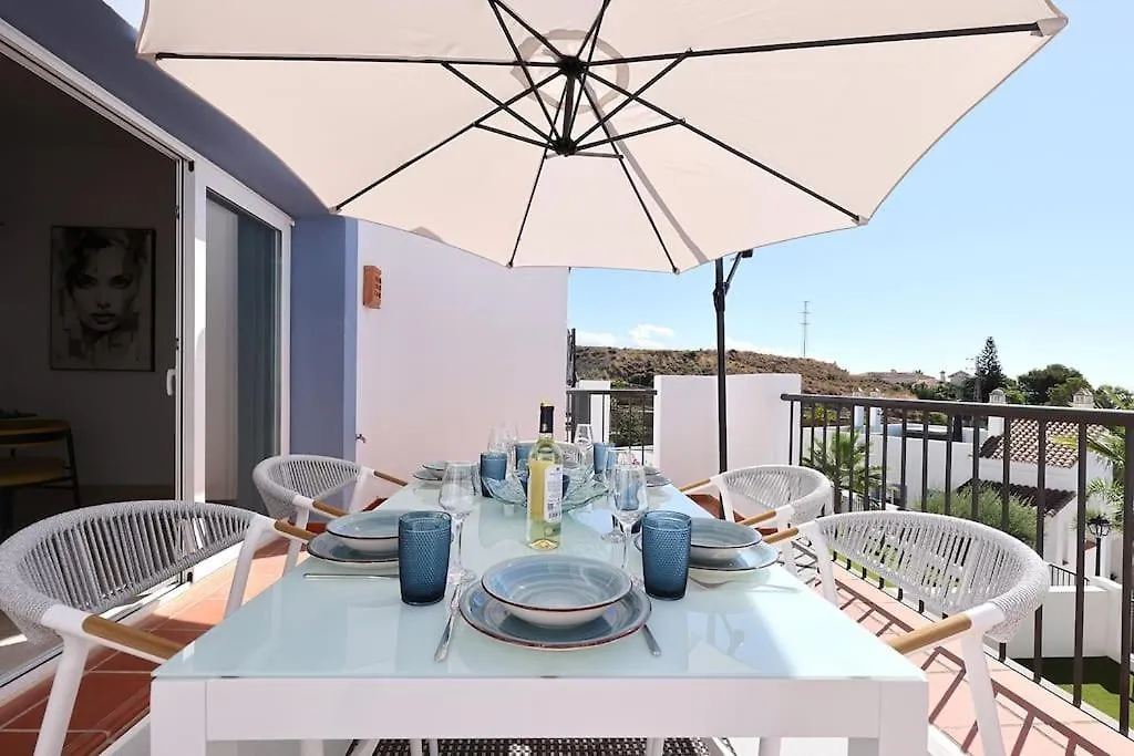 Апартаменты Luxury Family, Beach & Golf Penthouse With Amazing Seaview Бенахавис